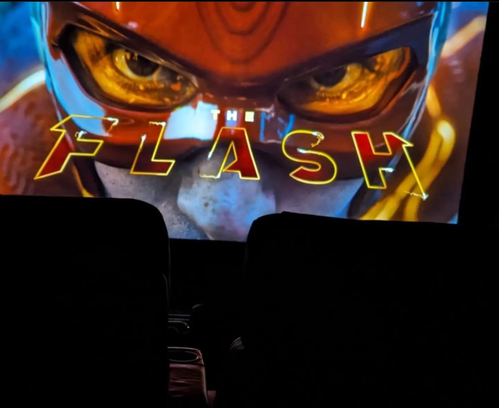 Movie watching is entering a hybrid&nbsp;mode